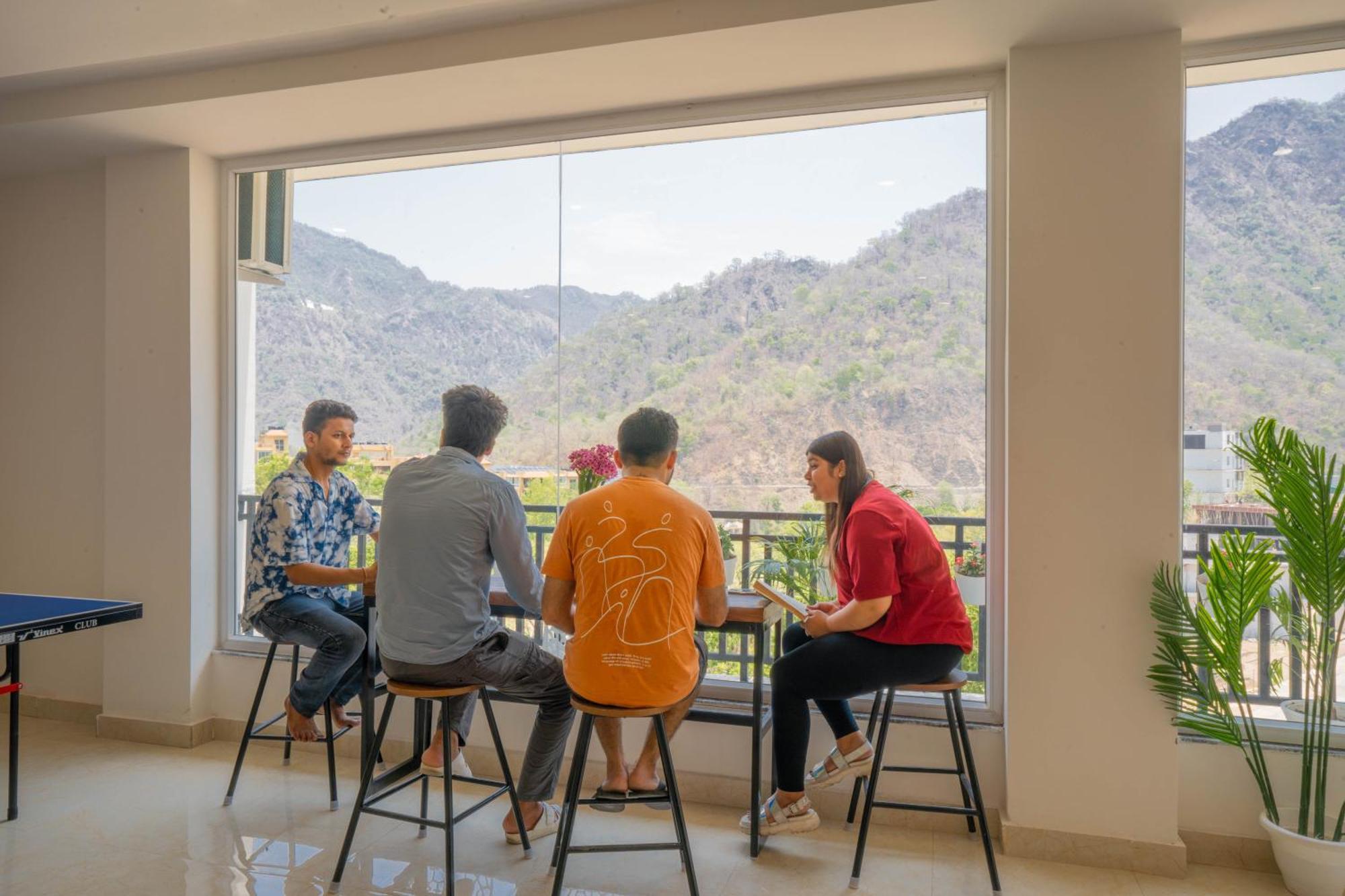 Perfectstayz Alpine Near Laxman Jhula リシケーシュ エクステリア 写真