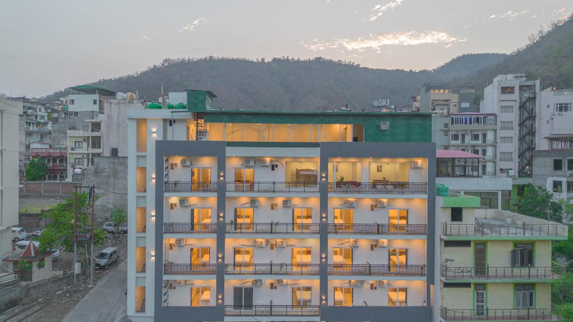 Perfectstayz Alpine Near Laxman Jhula リシケーシュ エクステリア 写真