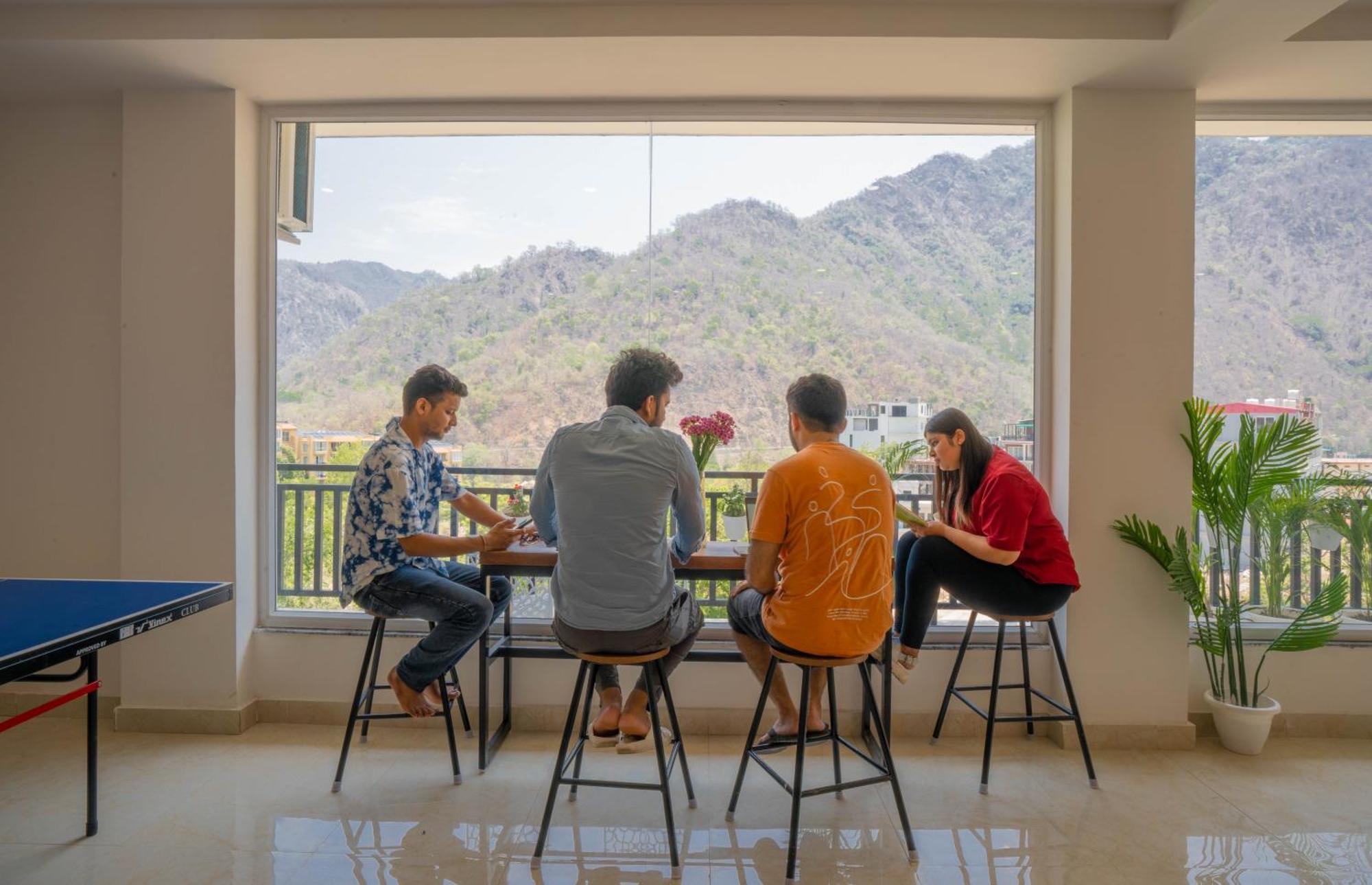 Perfectstayz Alpine Near Laxman Jhula リシケーシュ エクステリア 写真