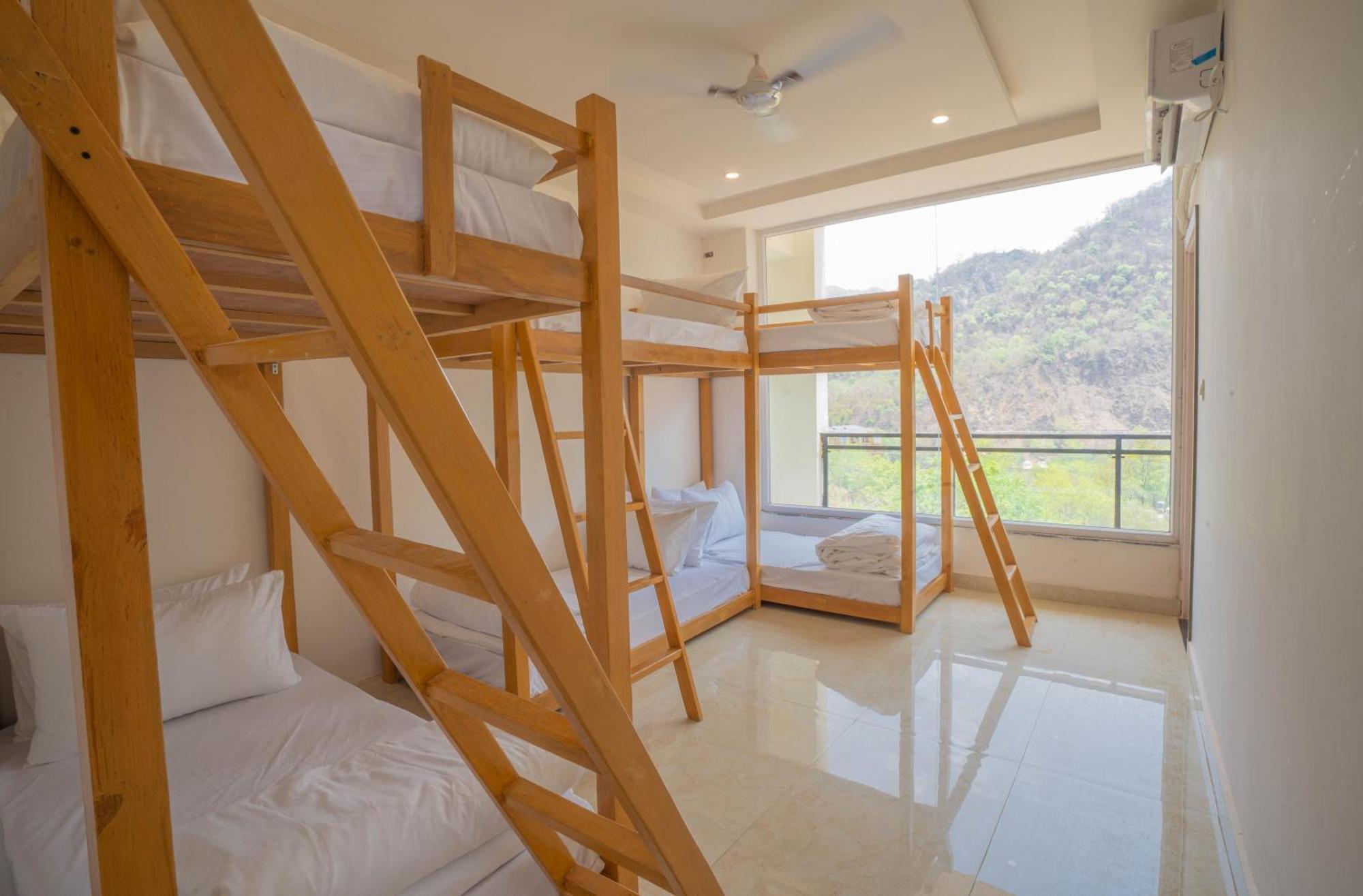 Perfectstayz Alpine Near Laxman Jhula リシケーシュ エクステリア 写真
