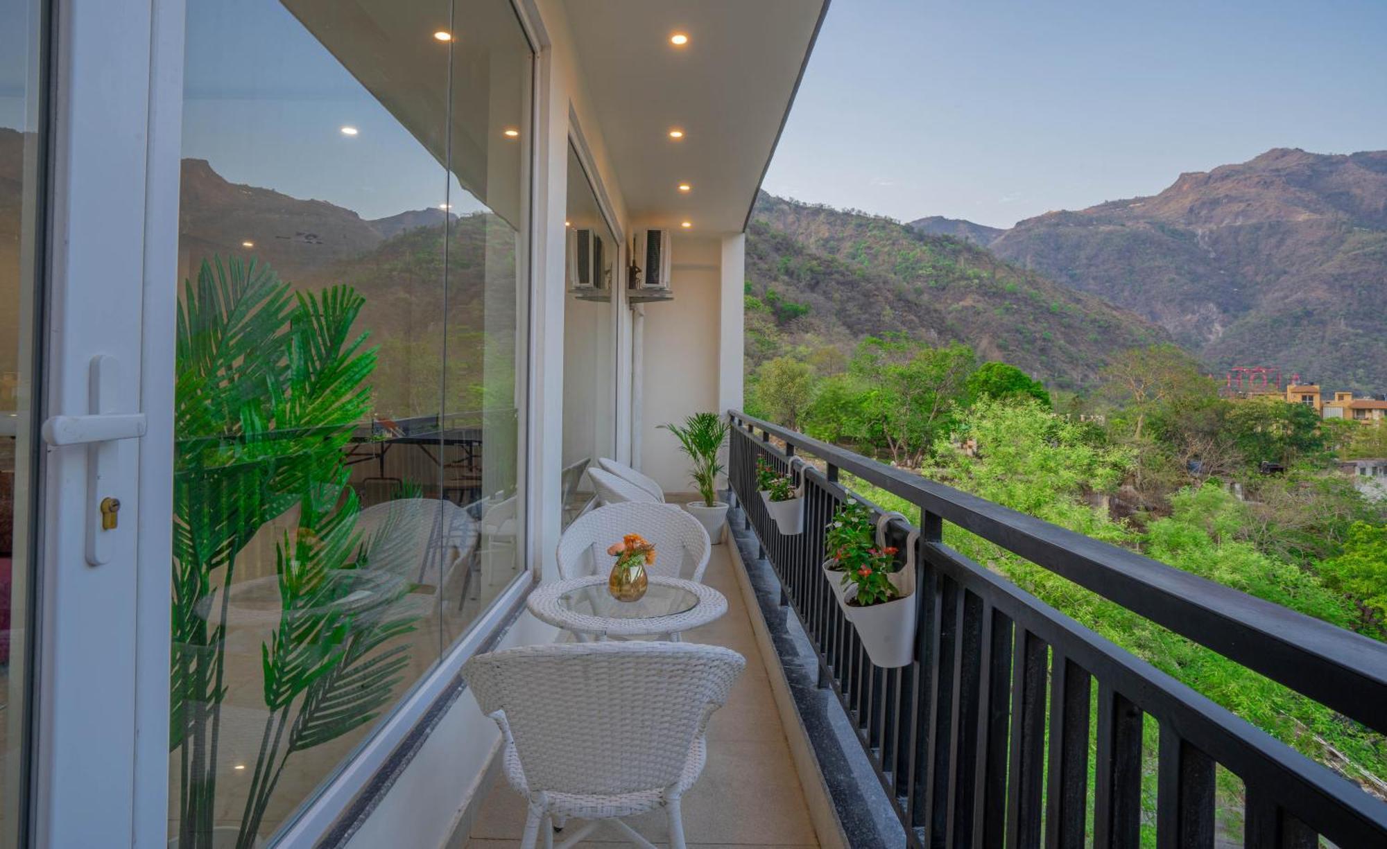 Perfectstayz Alpine Near Laxman Jhula リシケーシュ エクステリア 写真