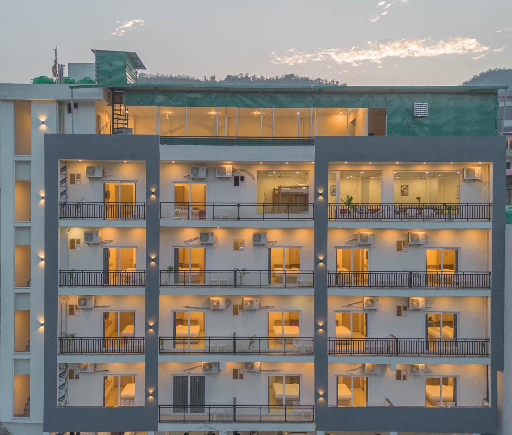Perfectstayz Alpine Near Laxman Jhula リシケーシュ エクステリア 写真