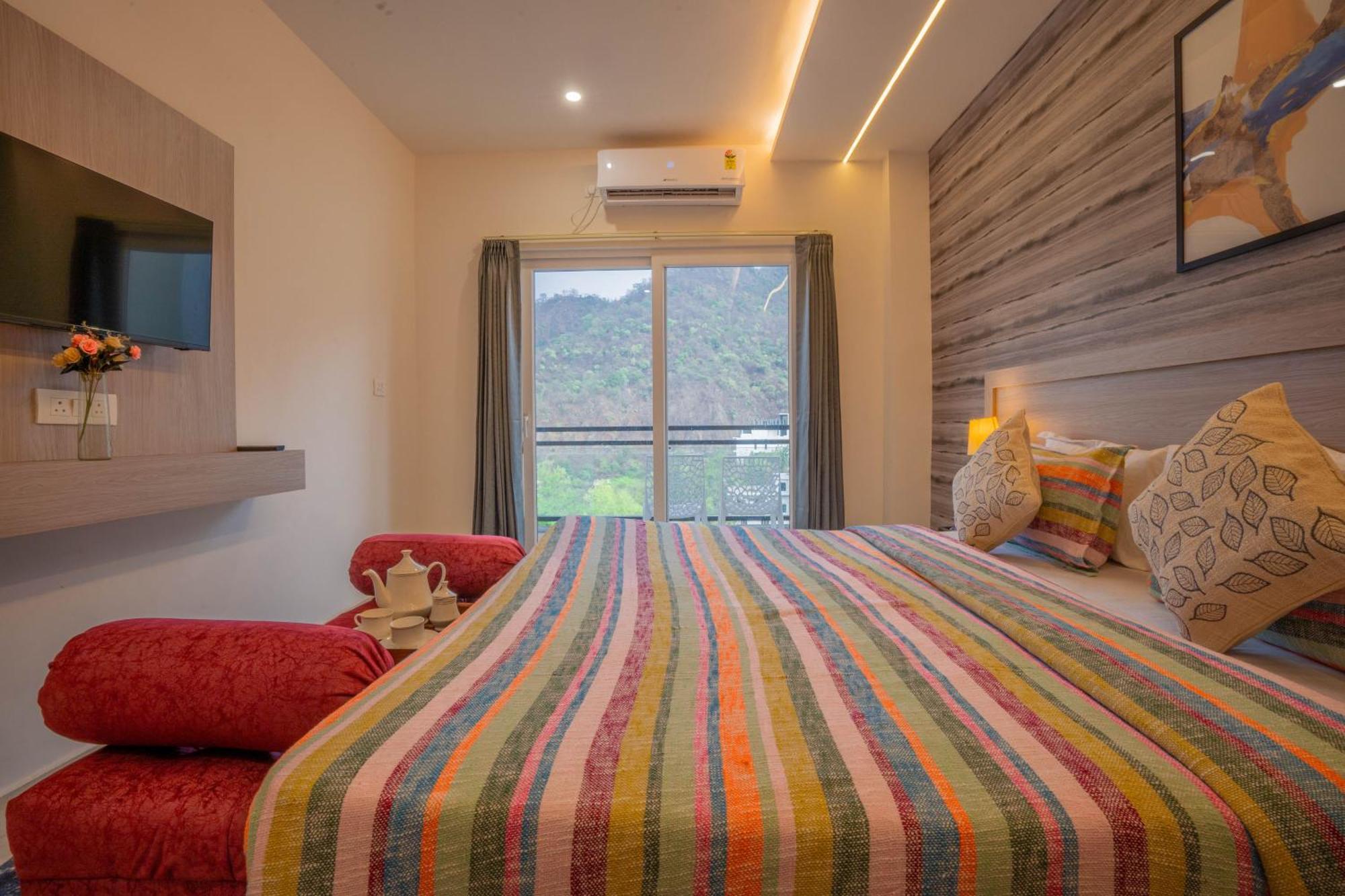 Perfectstayz Alpine Near Laxman Jhula リシケーシュ エクステリア 写真