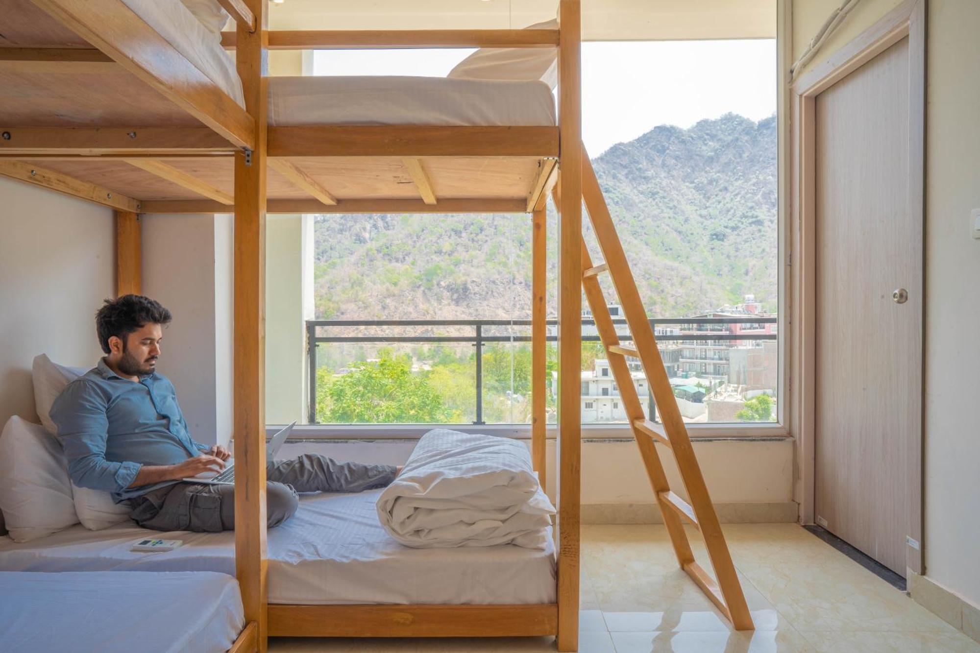 Perfectstayz Alpine Near Laxman Jhula リシケーシュ エクステリア 写真